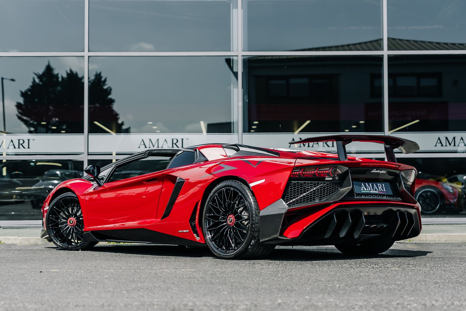 Lamborghini Aventador SV Roadster