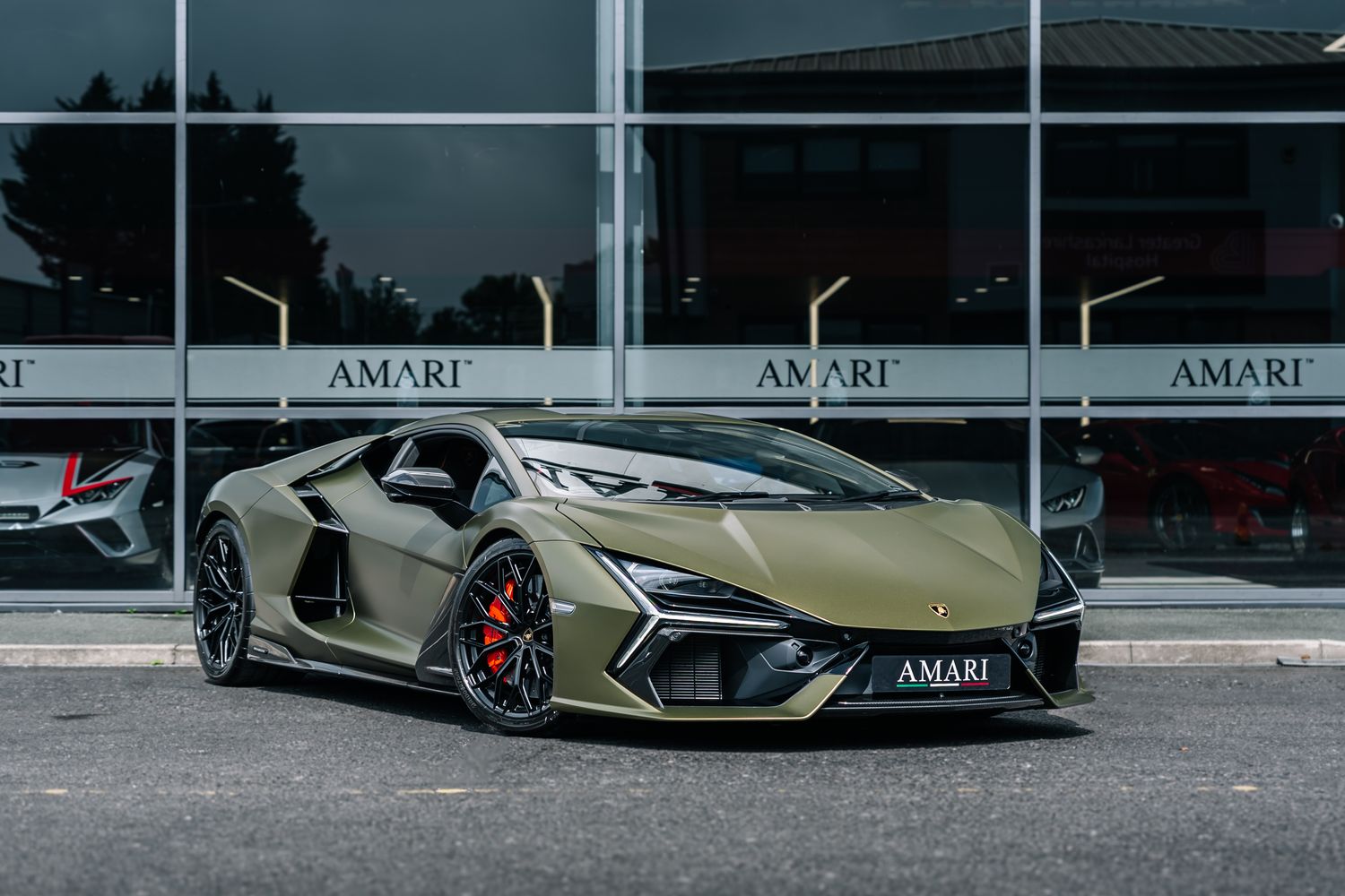 Lamborghini Revuelto