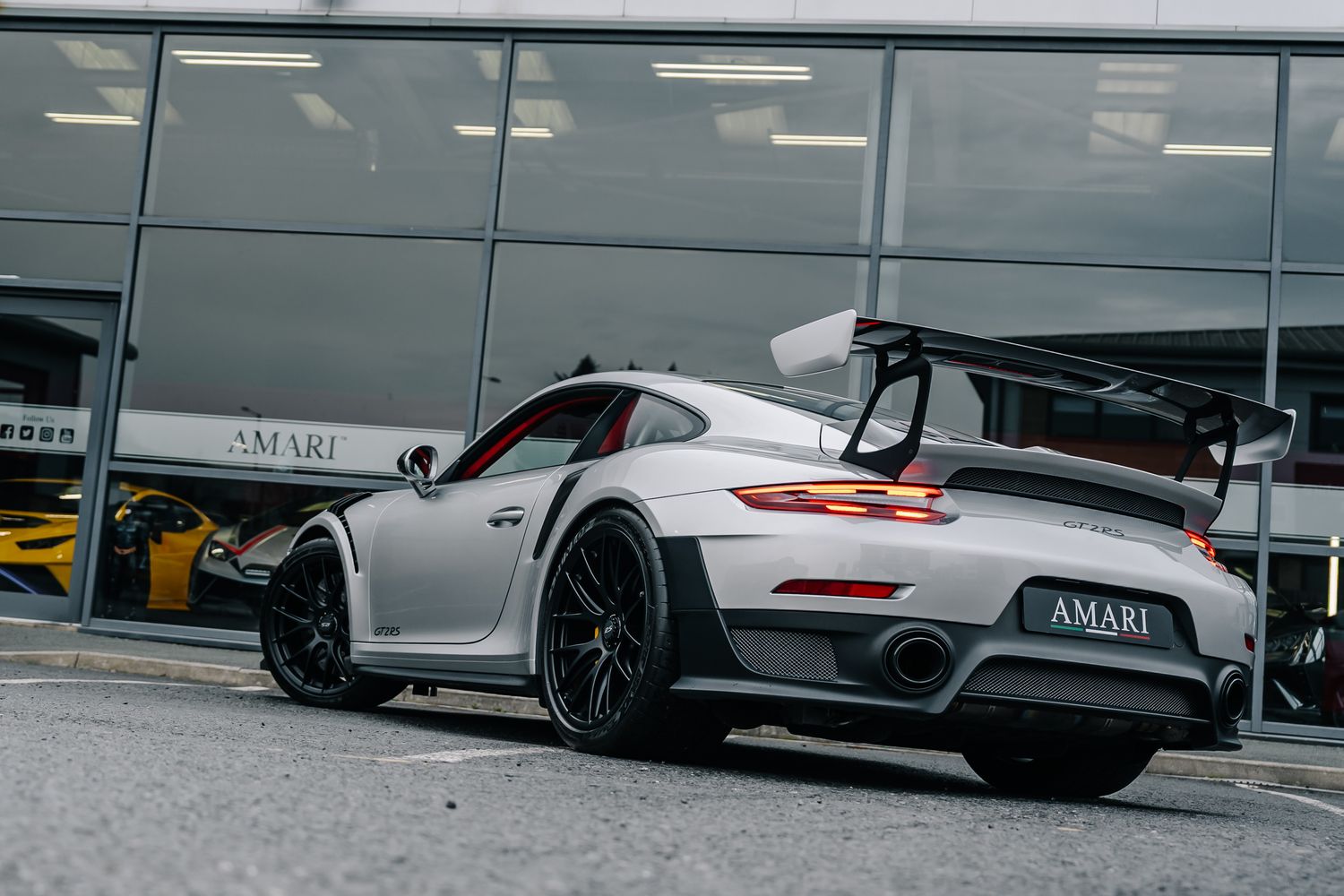 Porsche 911 991.2 GT2 RS Weissach