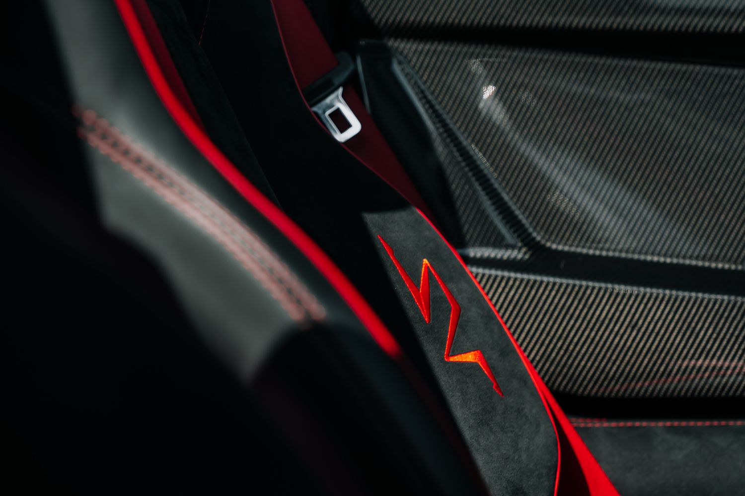 Lamborghini Aventador SV Roadster