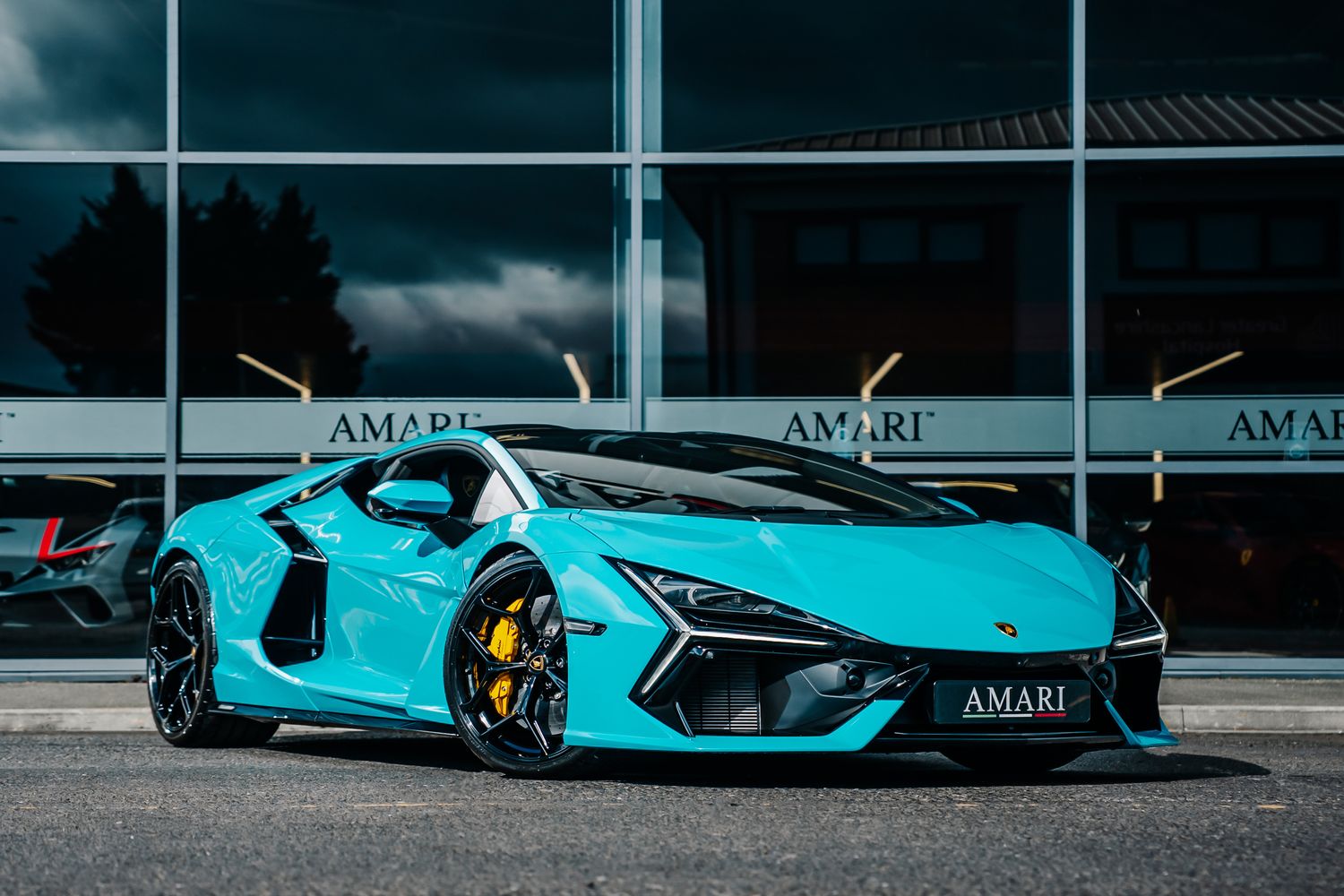 Lamborghini Revuelto