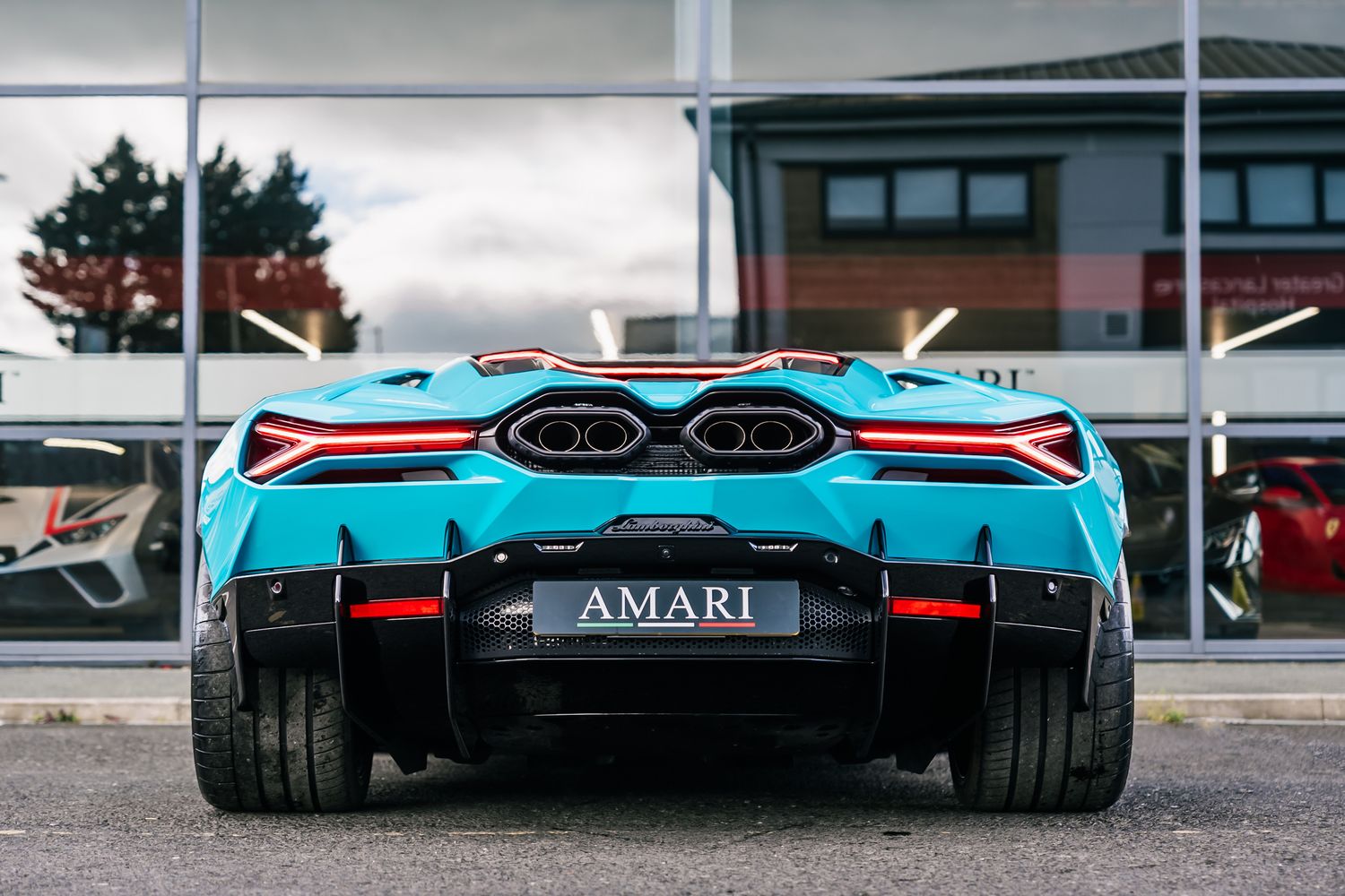 Lamborghini Revuelto