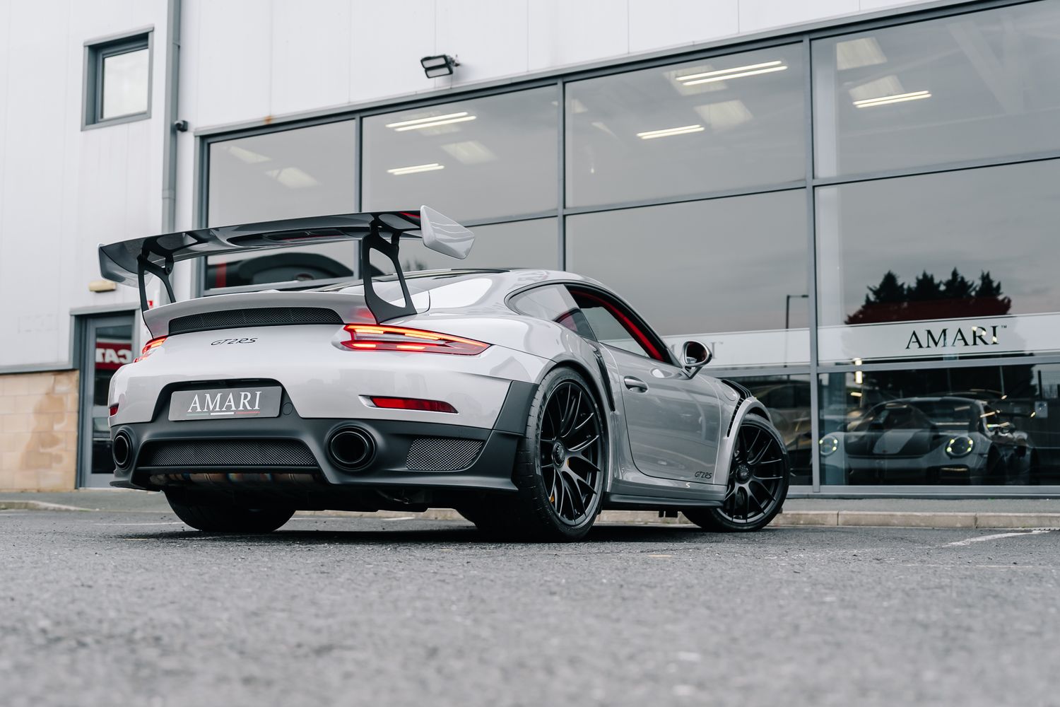 Porsche 911 991.2 GT2 RS Weissach