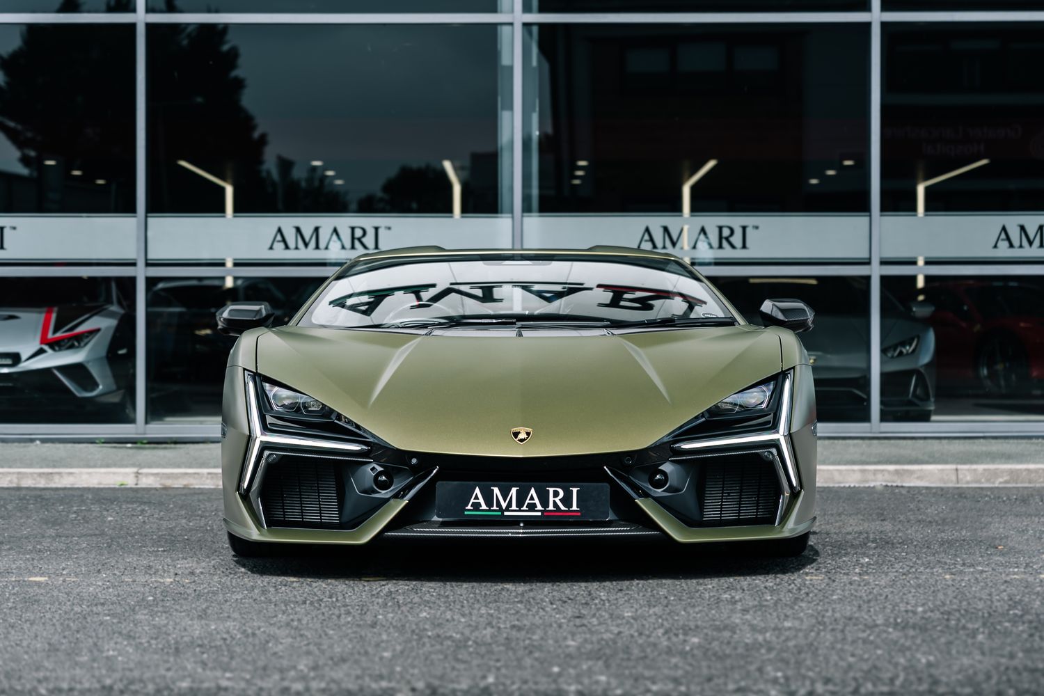 Lamborghini Revuelto