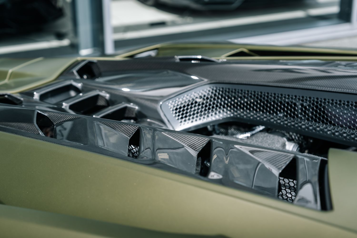 Lamborghini Revuelto