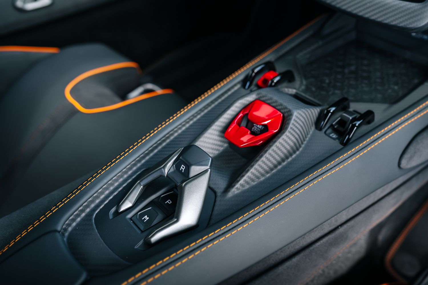 Lamborghini Revuelto