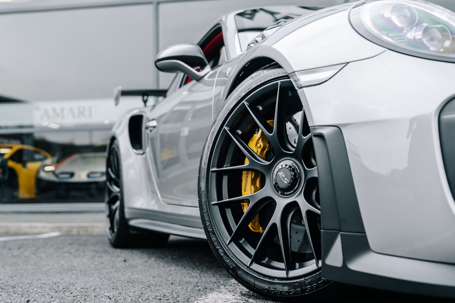 Porsche 911 991.2 GT2 RS Weissach