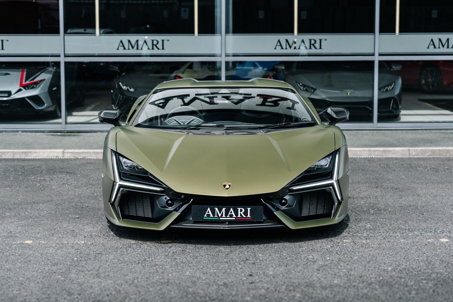 Lamborghini Revuelto